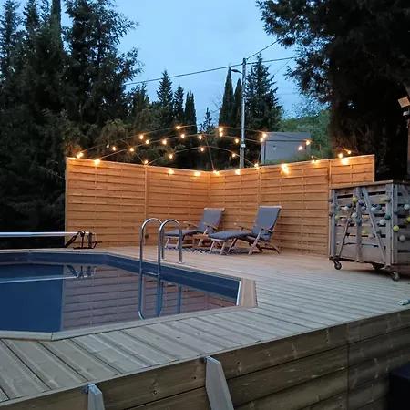 Vila Magnifique Avec Piscine, Jacuzzi Et Billard